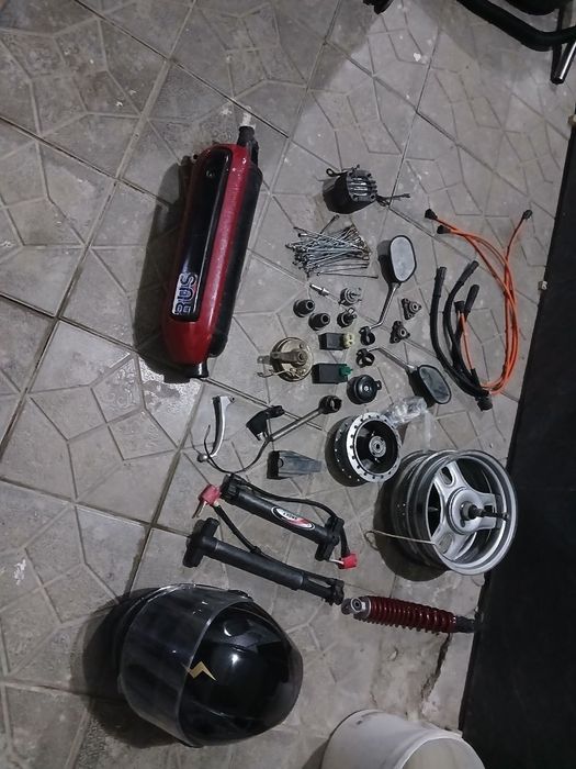 Мото запчасти, в отличном состоянии