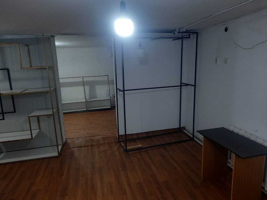 Сдаётся чистое, тёплое подвальное помещение под магазин