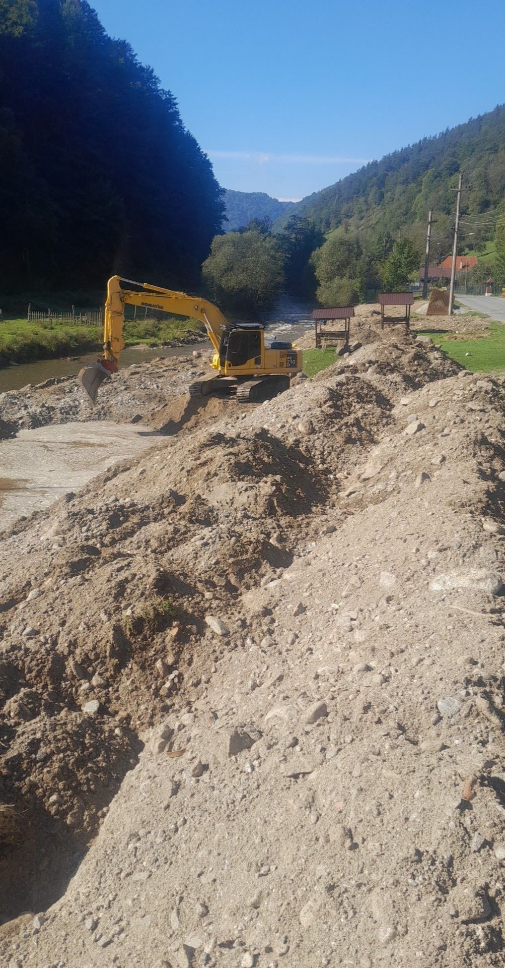 Excavatoare de inchiriat