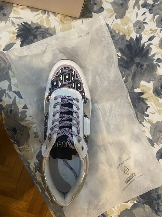 Оригинални маратонки lIU JO