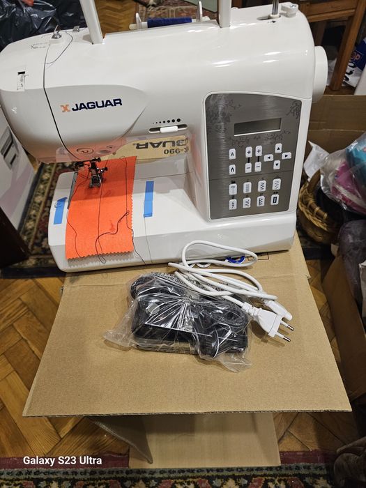 Швейная машина Ягуар CR990