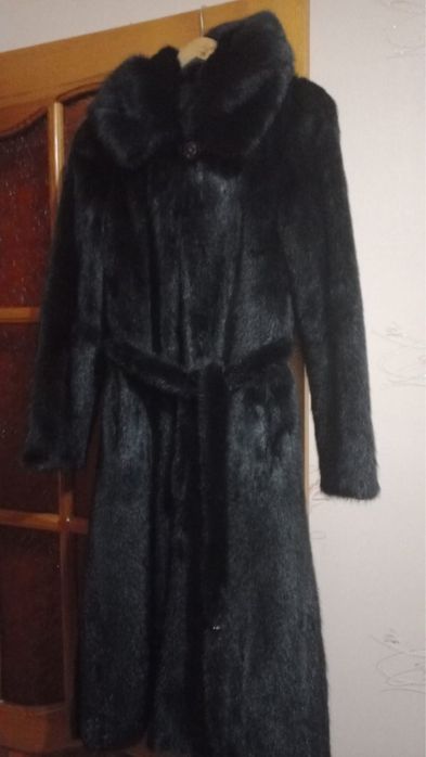 Продам норковую шубу