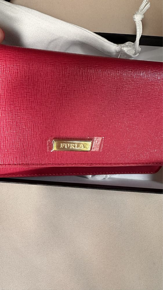 Furla портфейл, нов