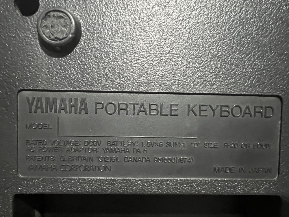 Продам Синтезатор  YAMAHA PSR-500