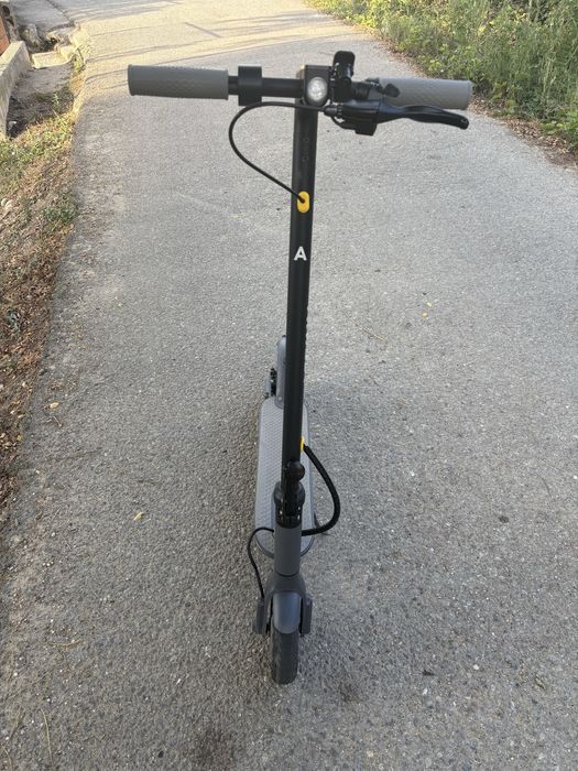 Vand trotineta electrica