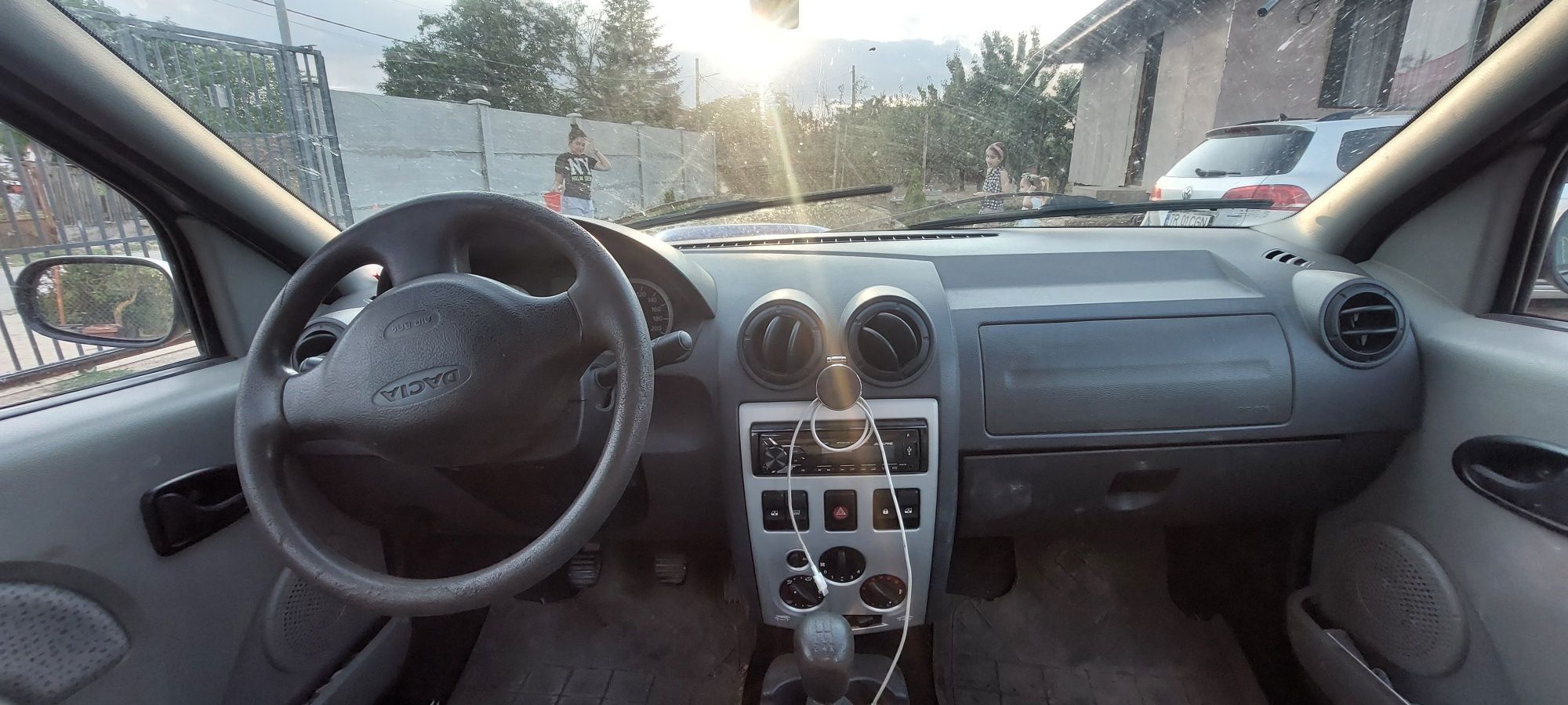 Vând Dacia Logan1.4 benzina