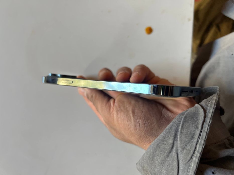 Iphone 12 pro max aybi 2.5dan kyn hiraroq