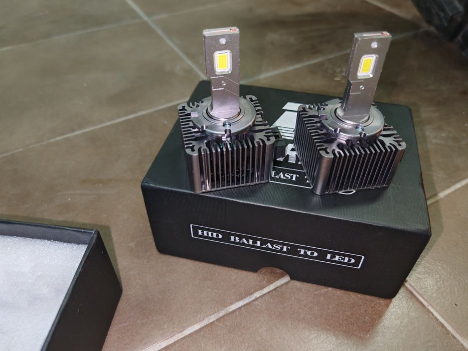 Крушки D1S Led заместител на Xenon