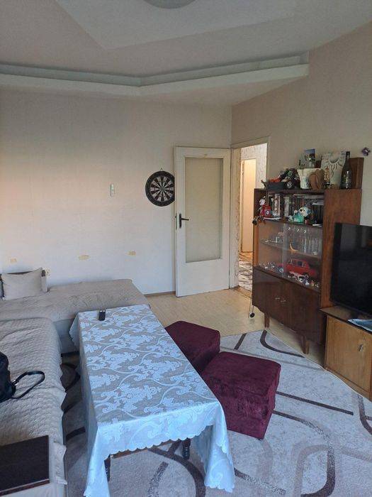 Тристаен апартамент в кв. Кършияка