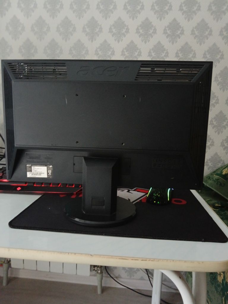 Монитор VGA 60гц