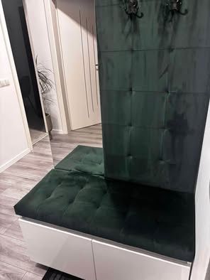 Cuier MDF tapițat catifea verde smarald