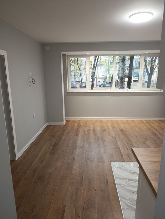 Продава се Тристаен апартамент в Асеновград - 64 кв.м за 1922 €/кв.м - Снимка #1