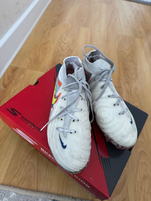 Бутсы футбольные butsi fudbolga