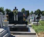 Vand loc de veci , in cimitir Borhanci