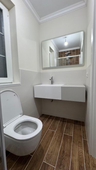 Proprietar-Casă individuală (4 camere+living+3băi) Moșnița Nouă-asfalt