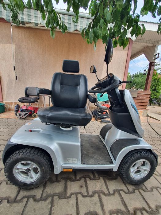Scooter electric destinat persoanelor cu dizabilitati,batrani