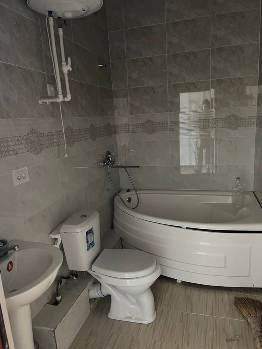 Срочно сдается шикарная с ремонтом 2х комнатная квартира Конечка