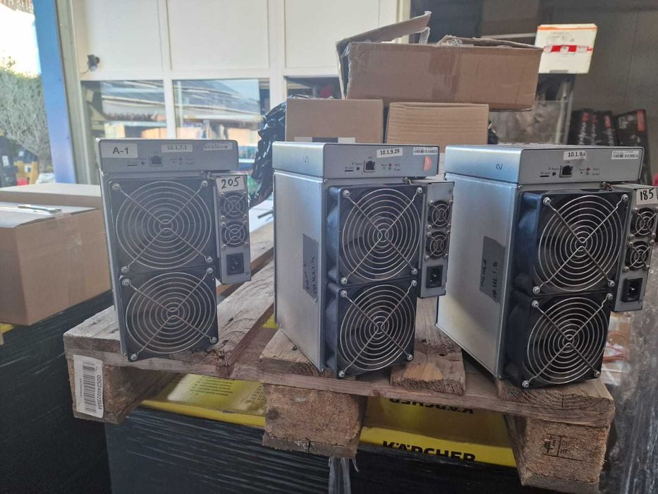 3x Minere Bitcoin Bitmain Antminer T15