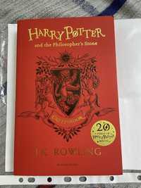 Книга Harry Potter and the Philosopher's Stone - Gryffindor Edition