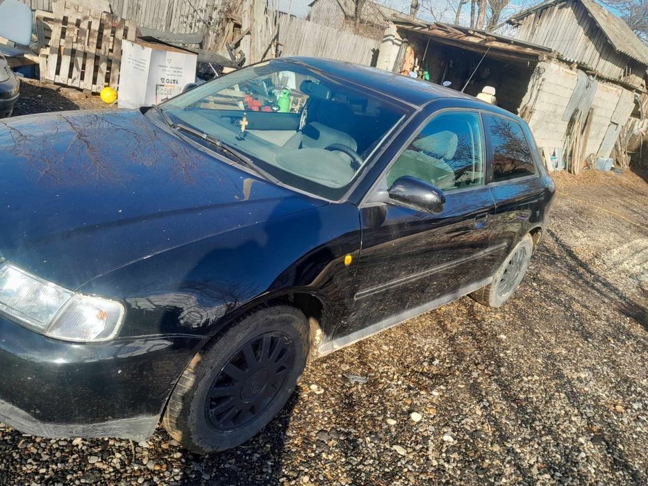 Vând audi A3 8L 1.6 benzină