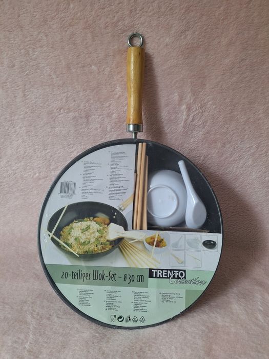 Set wok NOU Tigaie noua Bachmayr 28 cm, aluminiu si antiaderenta, ceai