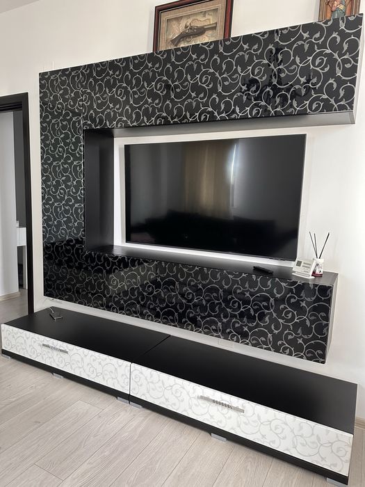 Mobila living pret 1400 lei