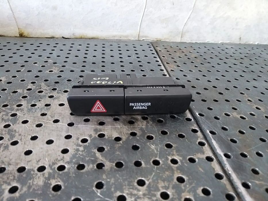 Butoane avarii airbag pasager suzuki vitara ly 75h605