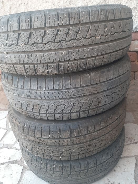Резина 205/70/15 хорошем состоянии