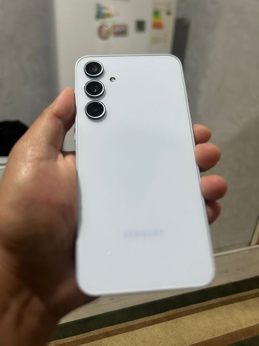 Samsung a35 за 130к