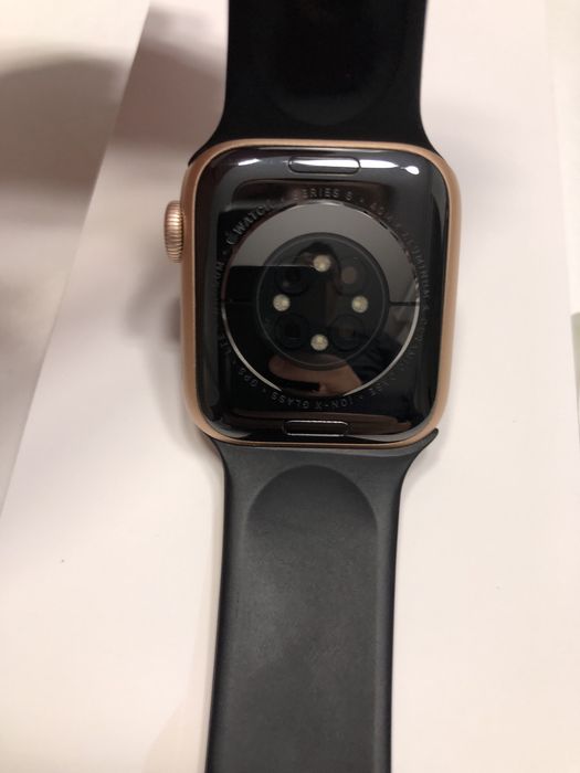 Apple watch series 6