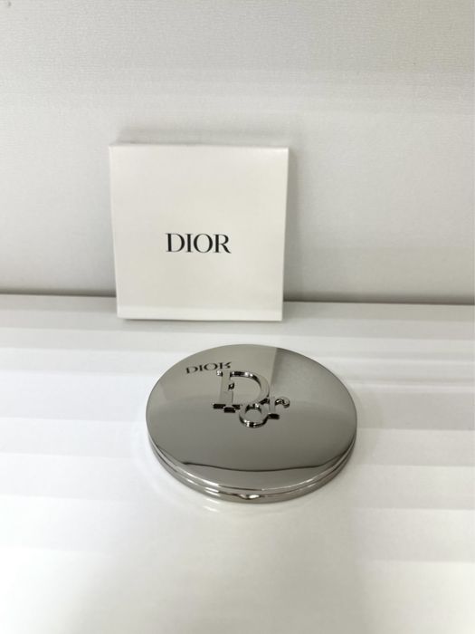 Зеркальце DIOR новое металлическое