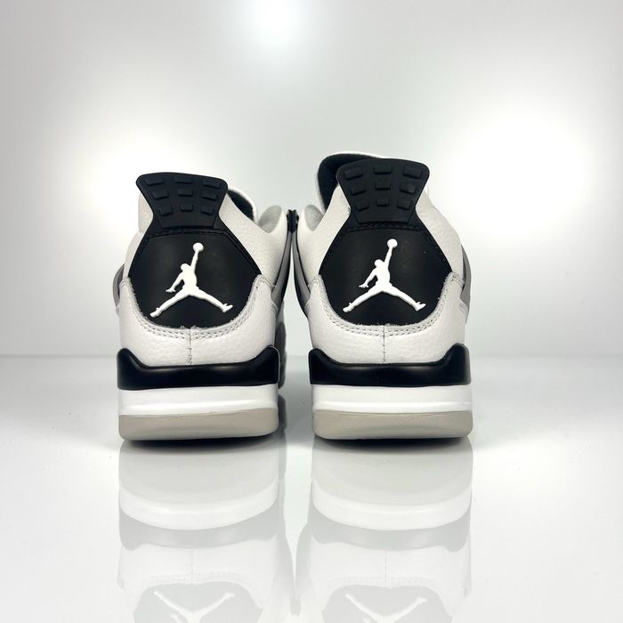Air Jordan 4 Retro Military Black | Размери 40-46 | Нови