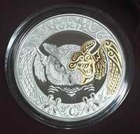 Монета филин (Uki) серебряная монета с позолотой и бриллиантом