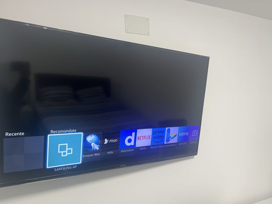 Vând Smart Tv Samsung, diagonala 136