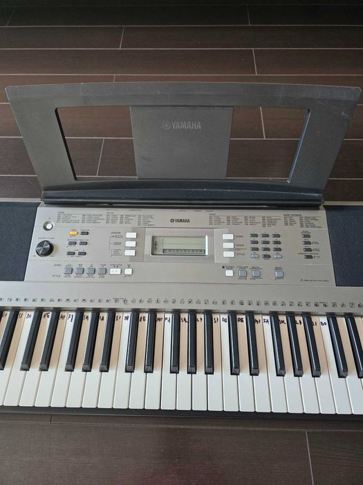 Orga electronica Yamaha PSR-E353, pian digital portabil