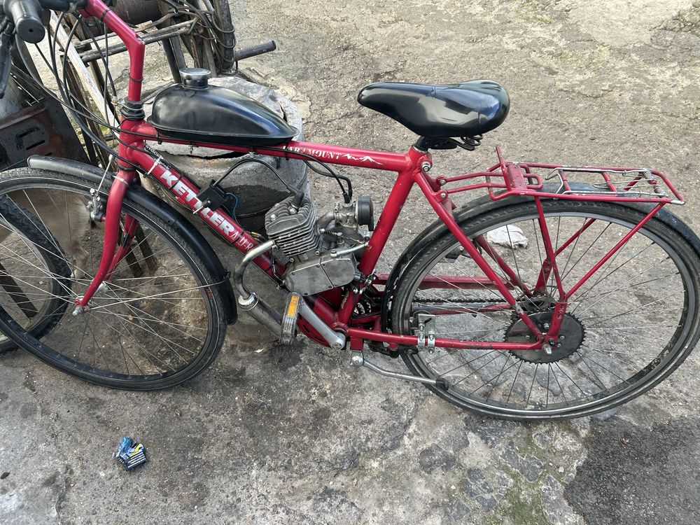 Vand bicicleta cu motor functinala trebuie pus lantul in rest merge bi