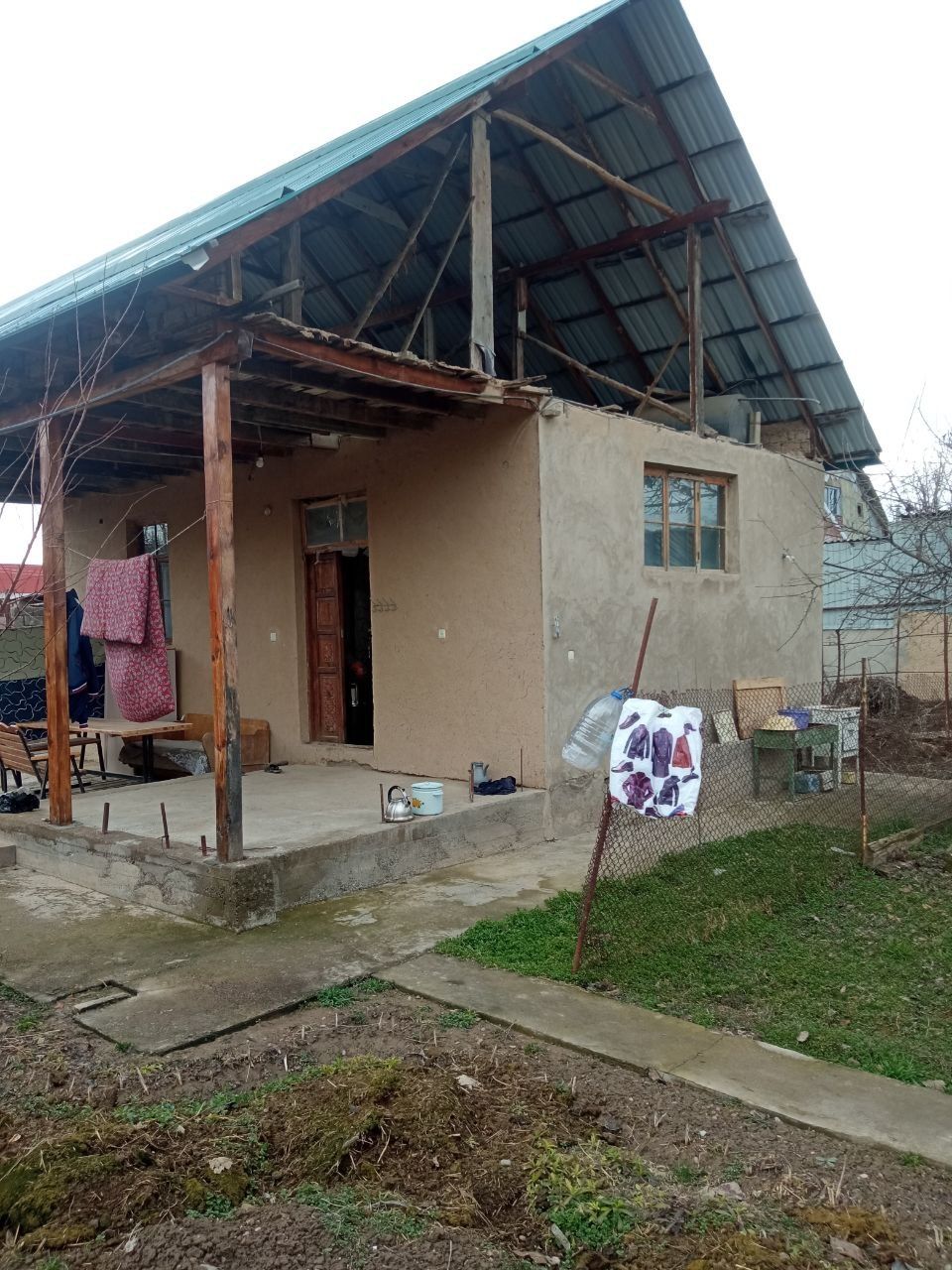 Dacha sotiladi Parkent nilufarda Дача в Паркенте Нилюфар