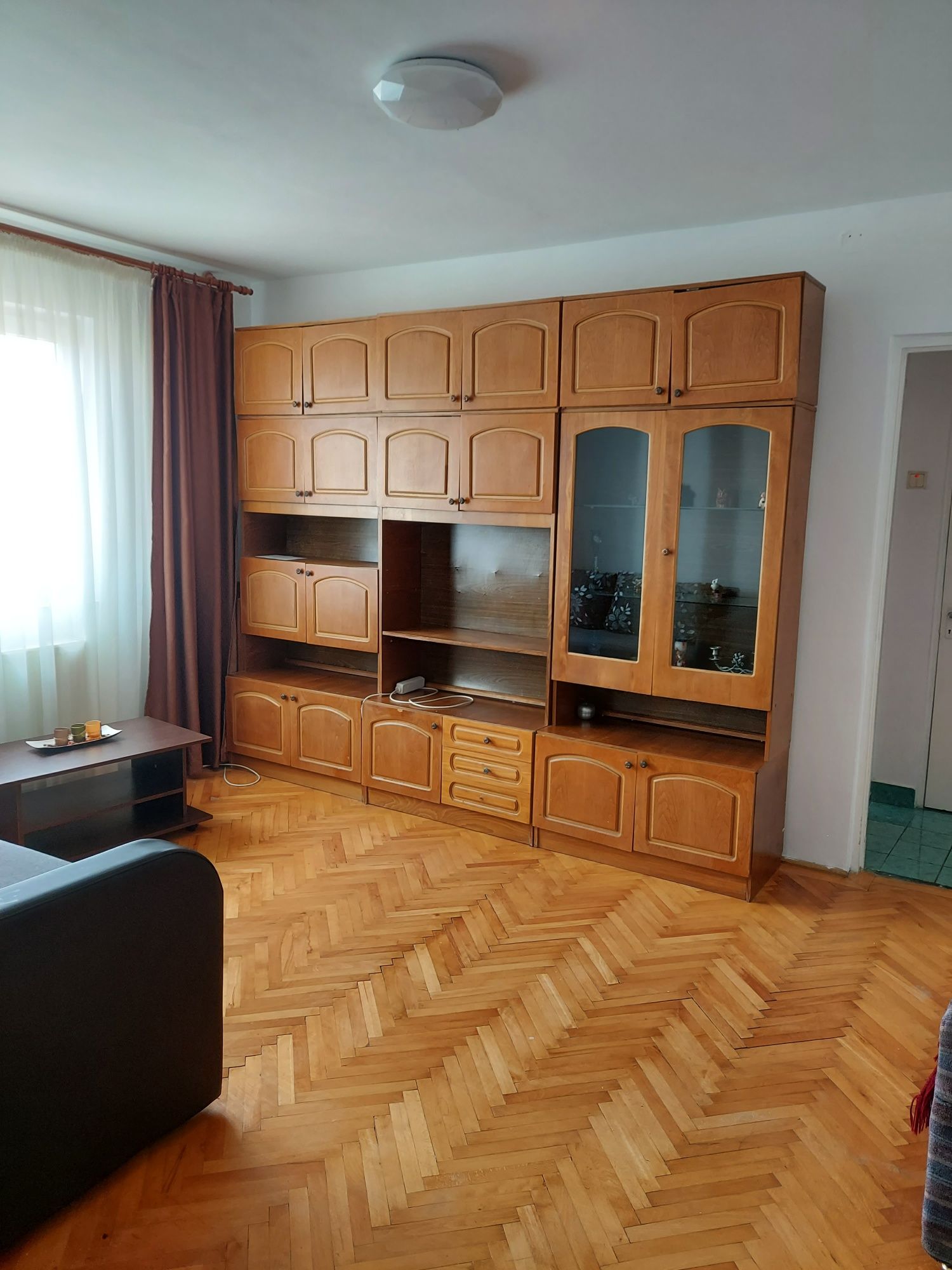 Inchiriere apartament 2 camere