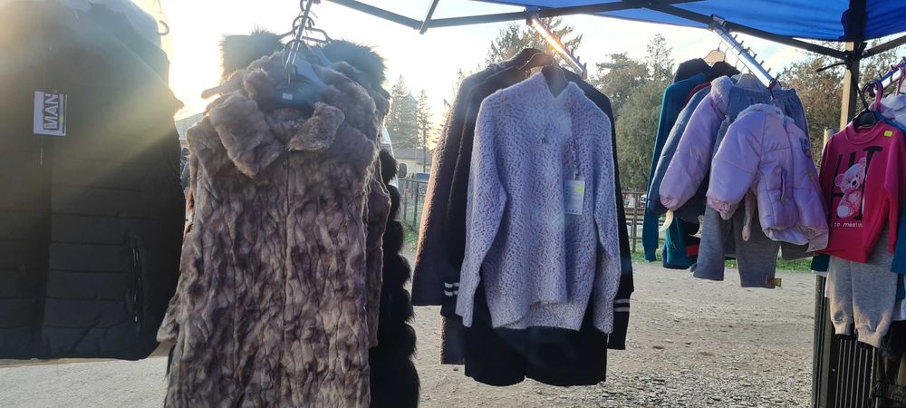 Haine noi de vânzare, la bucata sau tot lotul,discutabil.