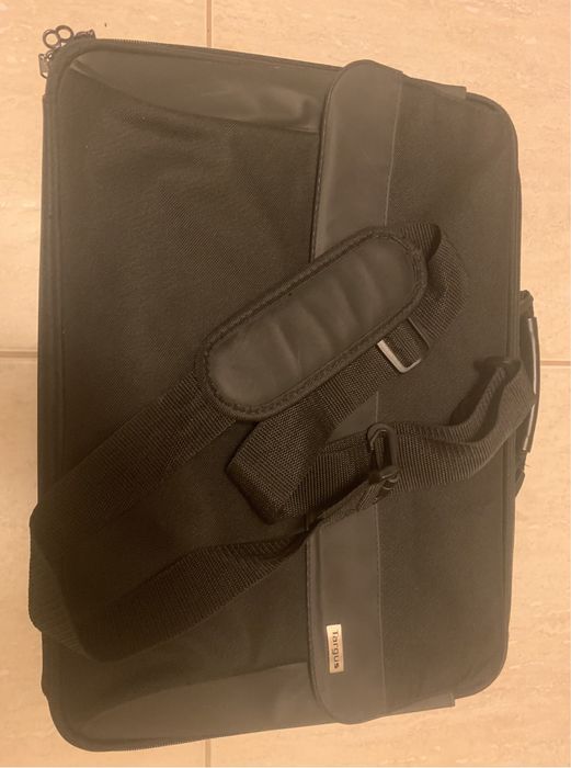 ASUS F550CC i7-3537U (15.6") HD Intel i7 - NVIDIA® GeForce® GT 720M