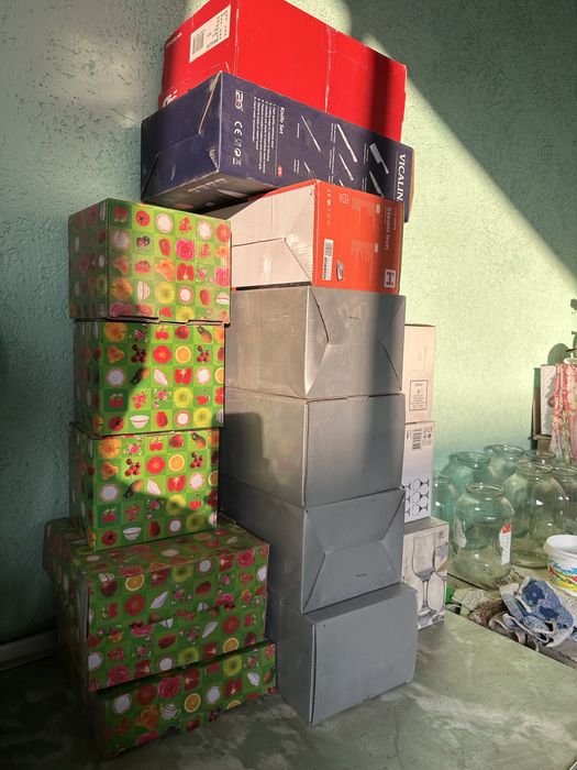 Срочно отдам подарочные коробки бесплатно