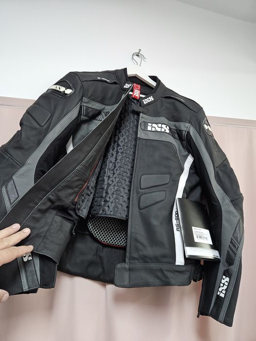 Costum moto nou din piele IXS 54 L