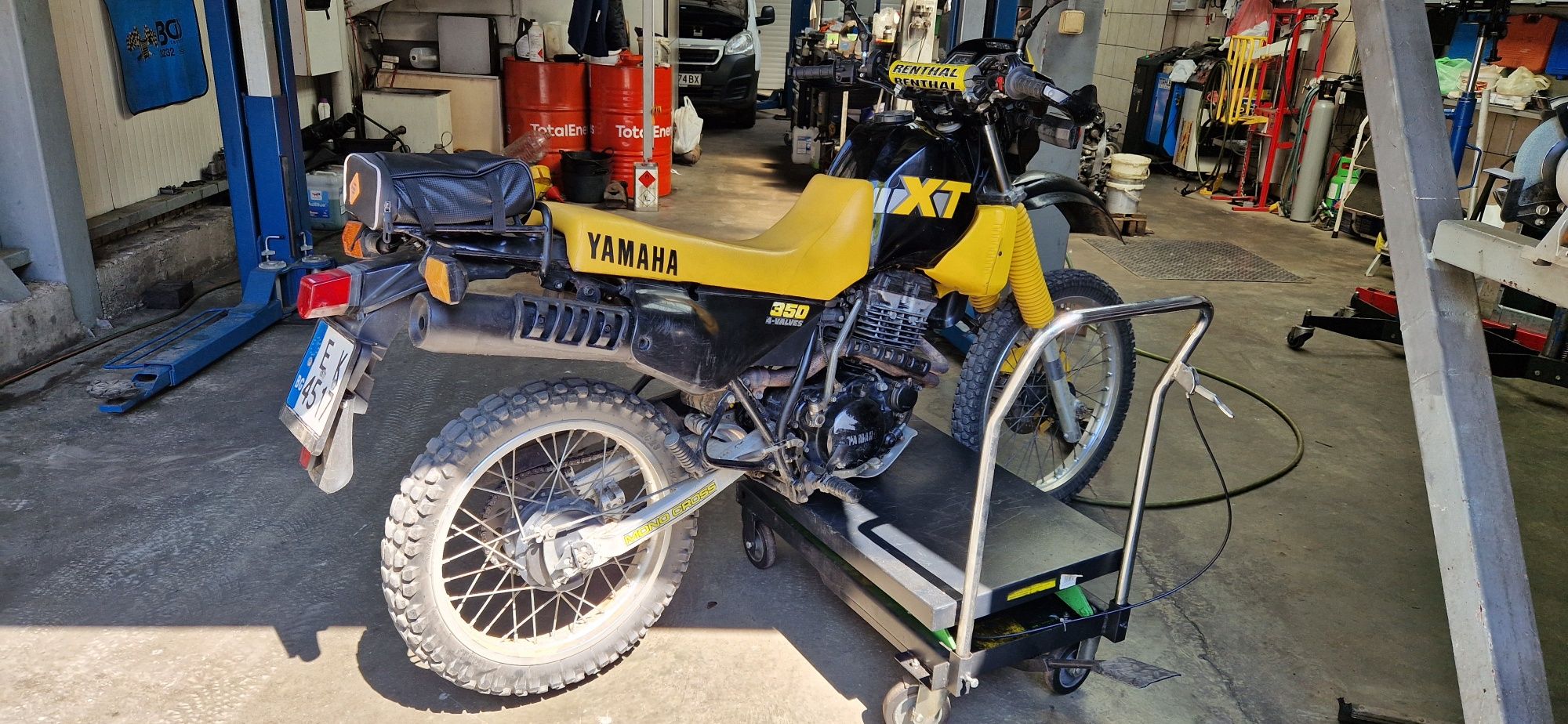 YAMAHA XT350 1990 г