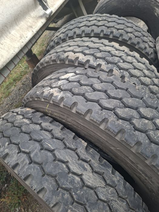 Anvelope 11R22.5 Bridgestone