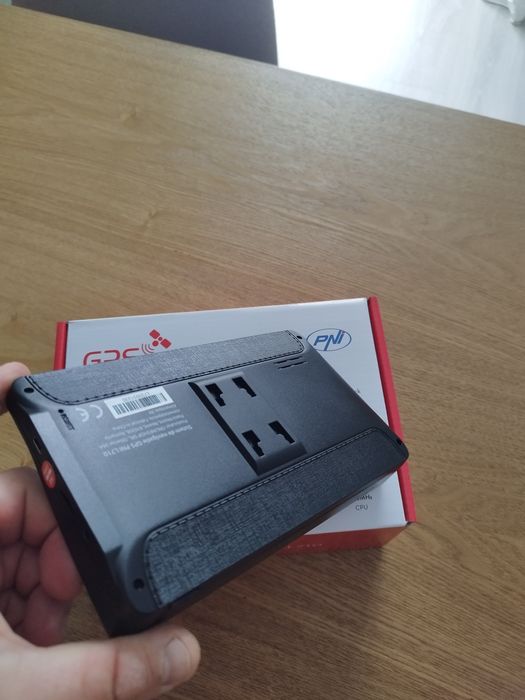 Sistem GPS auto camion PNI gata de drum - harti noi, foarte rapid