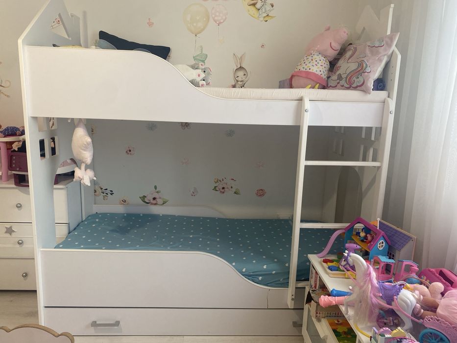 Patut copii supraetajat