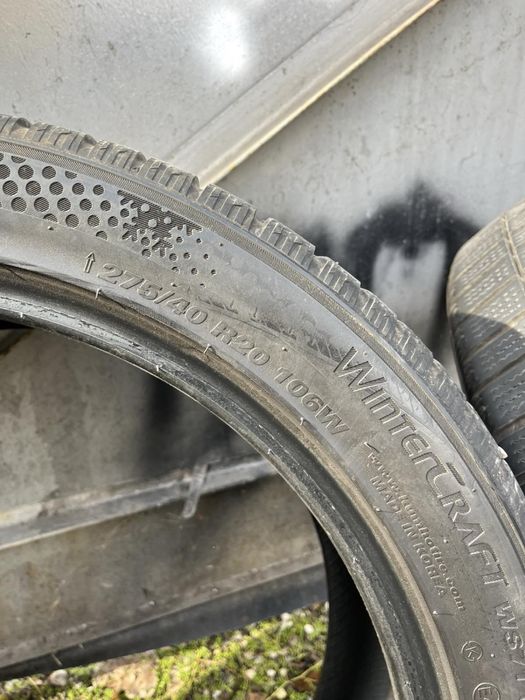 KUMHO 275/40/20 зимни гуми 2 бр.