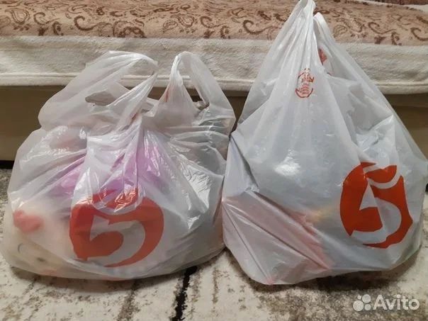 Отдам нуждающим игрушки и вещи для мальчика