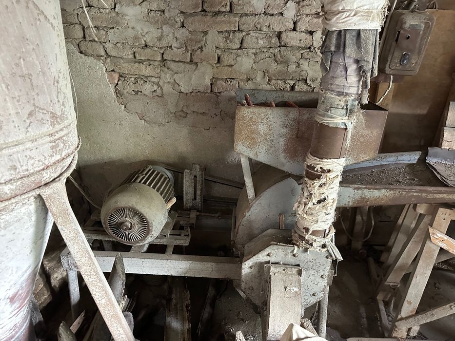 Чукова фуражомелка с капацитет 1500кг на час