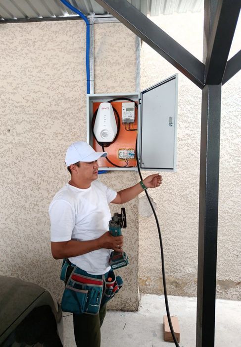 Установка зарядное устройство для Электромобилей.
7квт зарядка установ